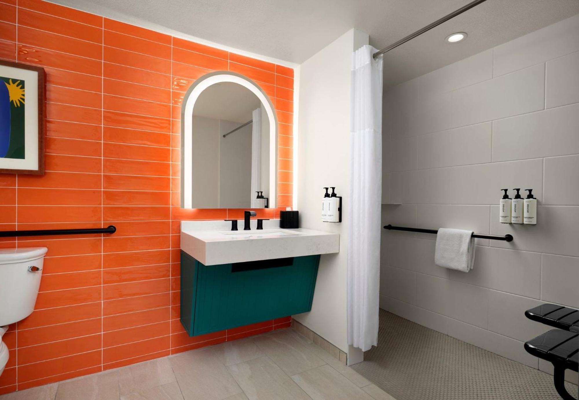 Holiday Inn Express Hotel & Suites Solana Beach-Del Mar By Ihg Exterior photo